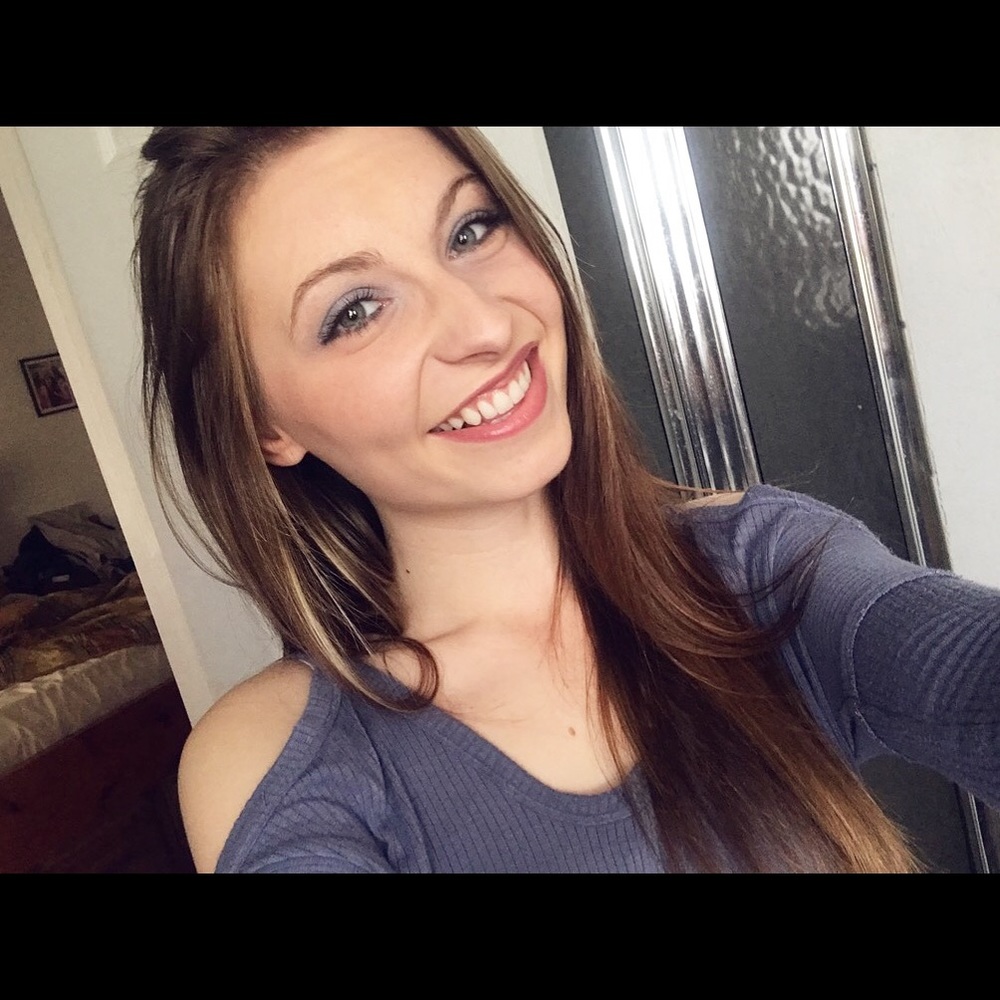 Meet your Posher, Laci